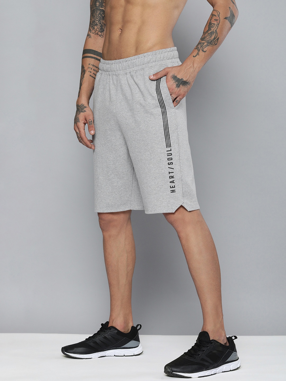 

HRX by Hrithik Roshan Men Grey Solid Yoga Shorts