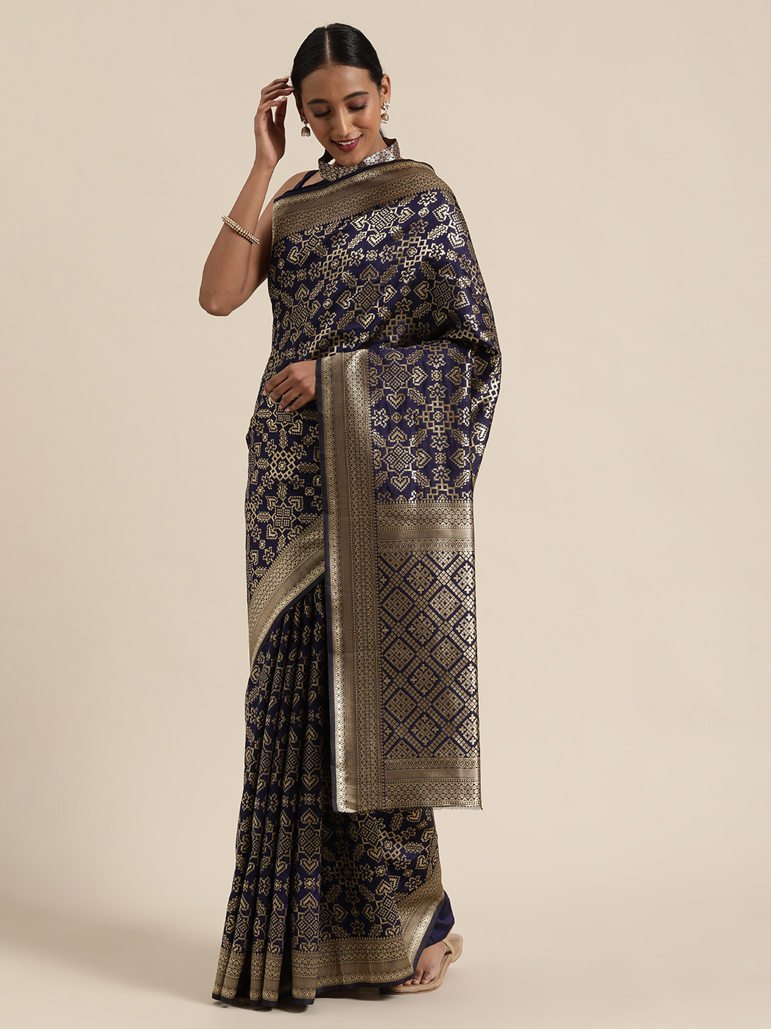 

SHAVYA Navy Blue & Gold-Toned Pure Silk Woven Design Saree
