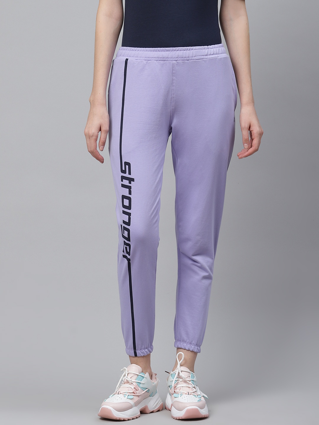 

HRX by Hrithik Roshan Women Lavender Typographic Slim Fit Bio-Wash Lifestyle Joggers