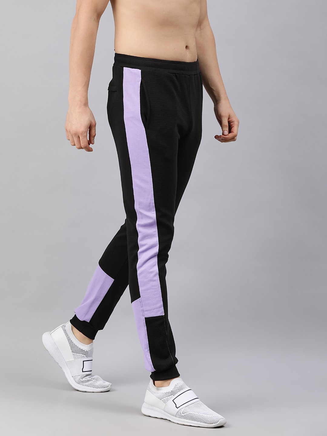 

HRX By Hrithik Roshan Men Black & Violet Side Stripe Slim Fit Bio-Wash Lifestyle Joggers