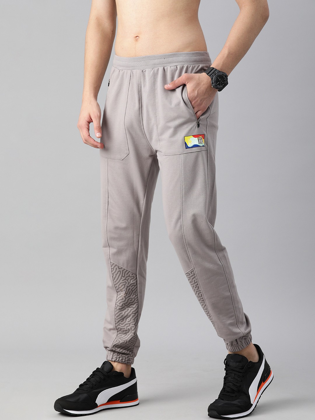 

HRX by Hrithik Roshan Men Grey Printed Jogger
