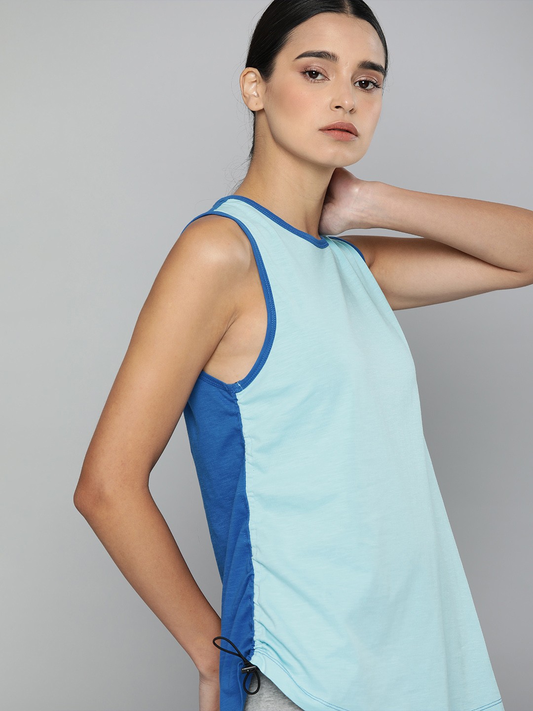 

HRX By Hrithik Roshan Women Blue Colourblocked Bio-Wash Lifestyle Pure Cotton T-shirt
