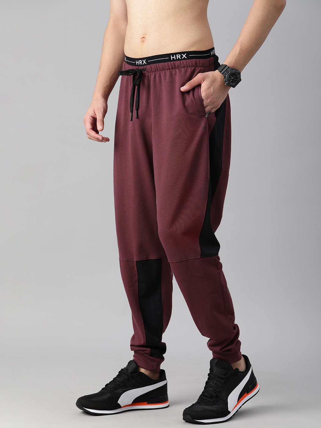 

HRX By Hrithik Roshan Men Fig & Jet Black Colourblock Oversized Bio-Wash Lifestyle Joggers, Burgundy