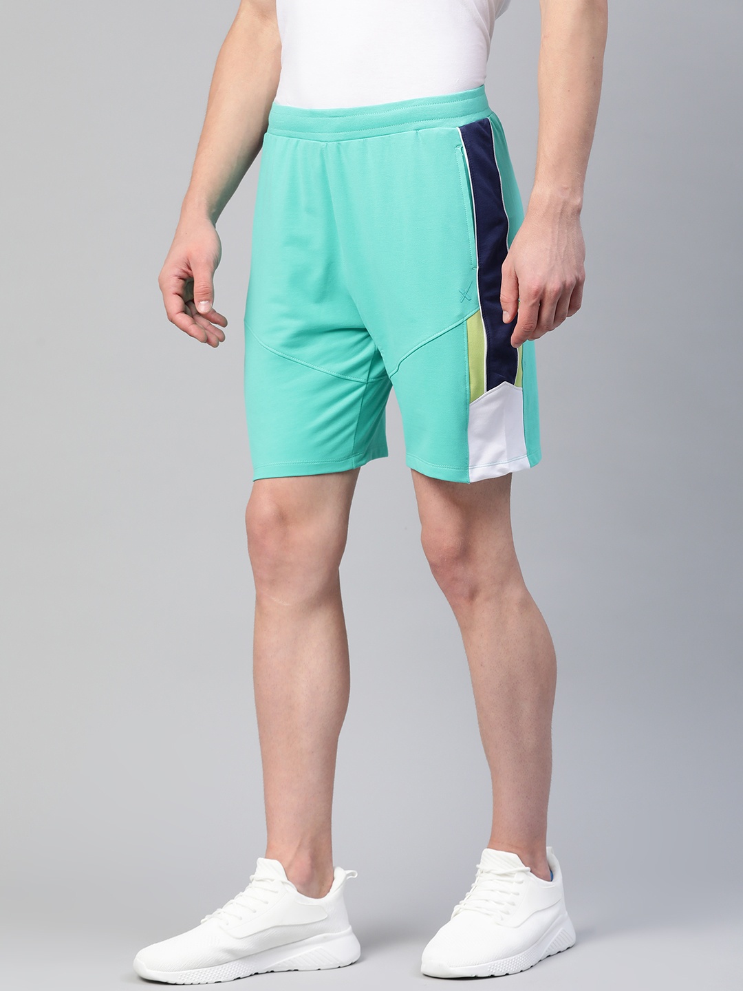 

HRX By Hrithik Roshan Men Pool Green Colourblock Regular Fit Bio-Wash Lifestyle Shorts