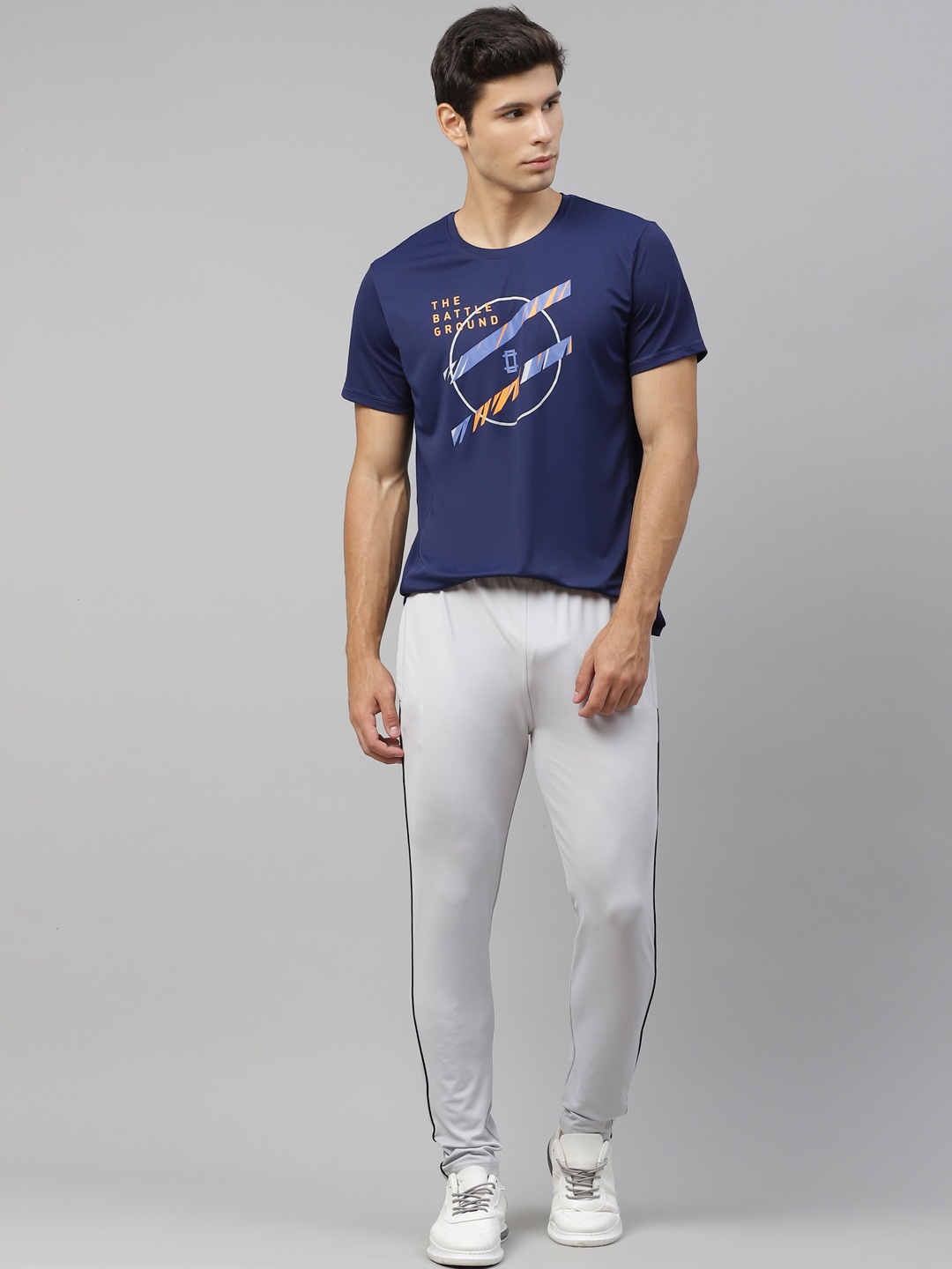

HRX By Hrithik Roshan Men Medivel Blue Printed Rapid-Dry Anti-Static Cricket Tshirt