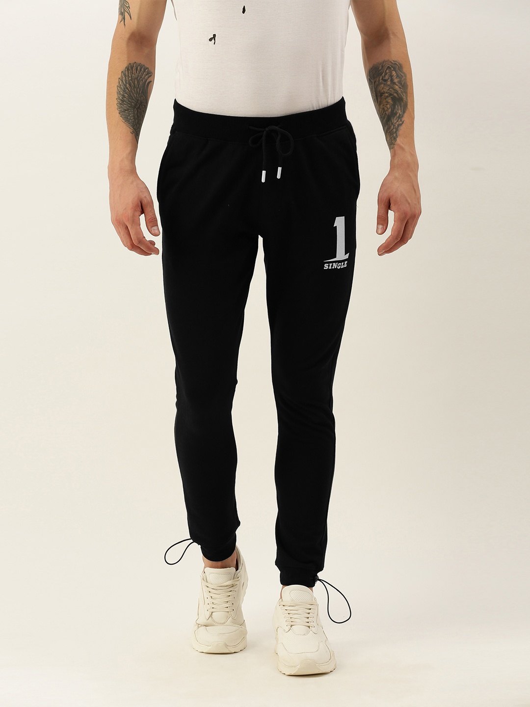 

SINGLE Men Black Solid Slim Fit Joggers With Toggle hem