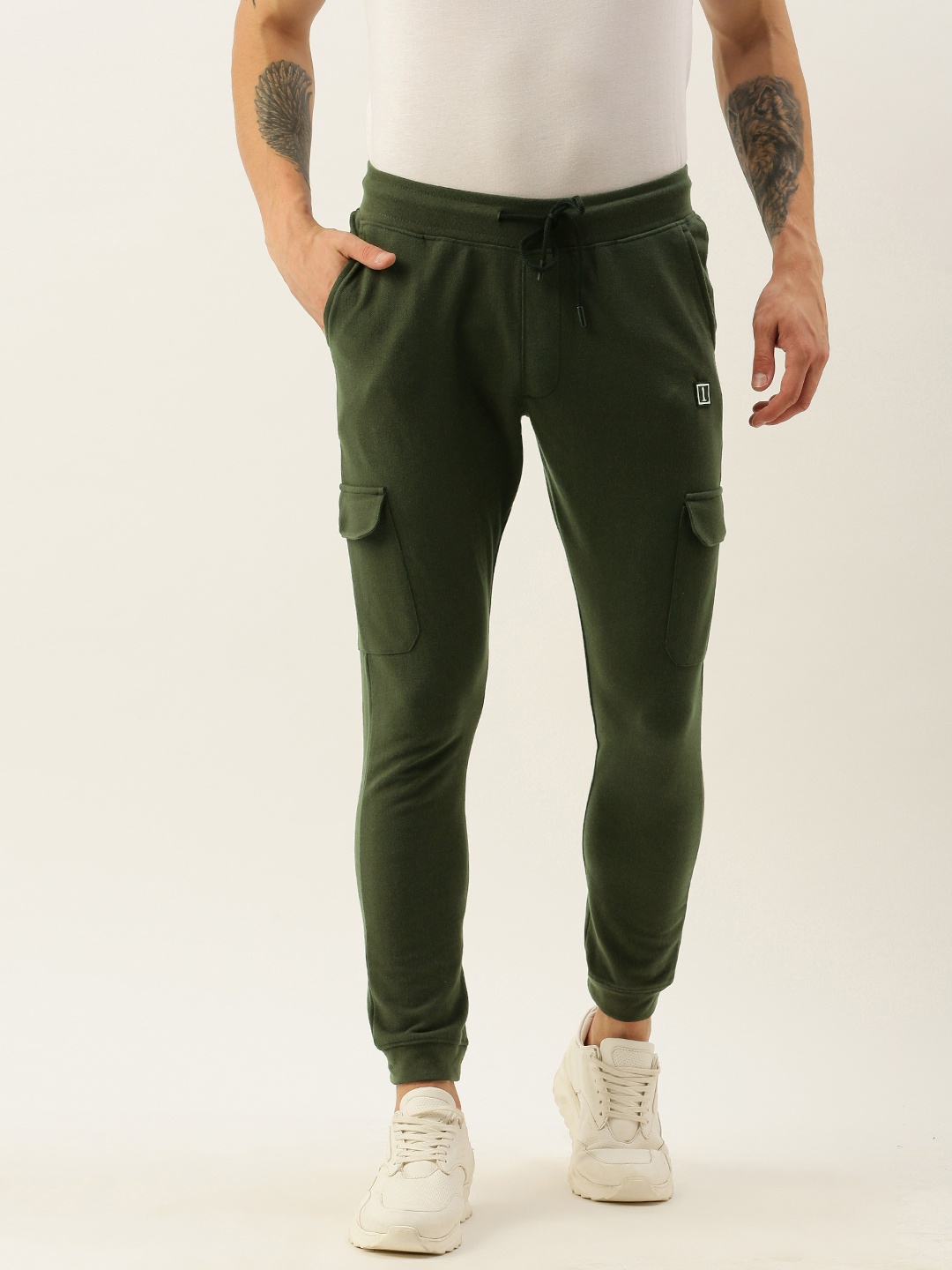 

SINGLE Men Olive Solid Slim Fit Jogger
