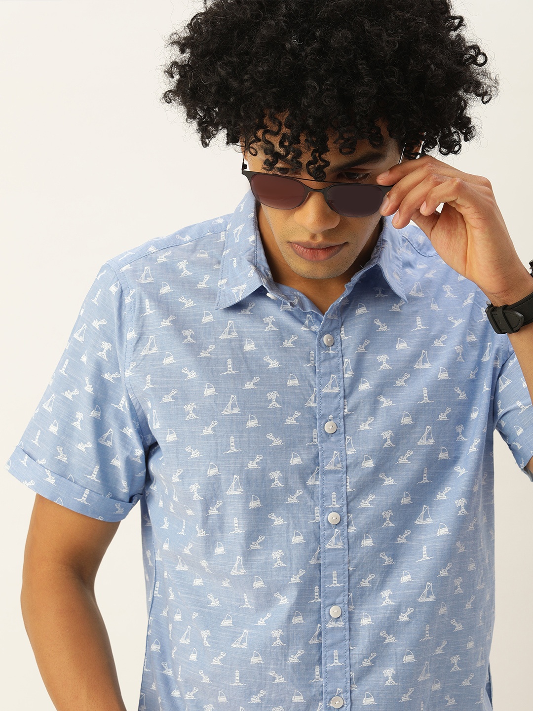 

SINGLE Men Blue Conversational Print Slim Fit Casual Shirt