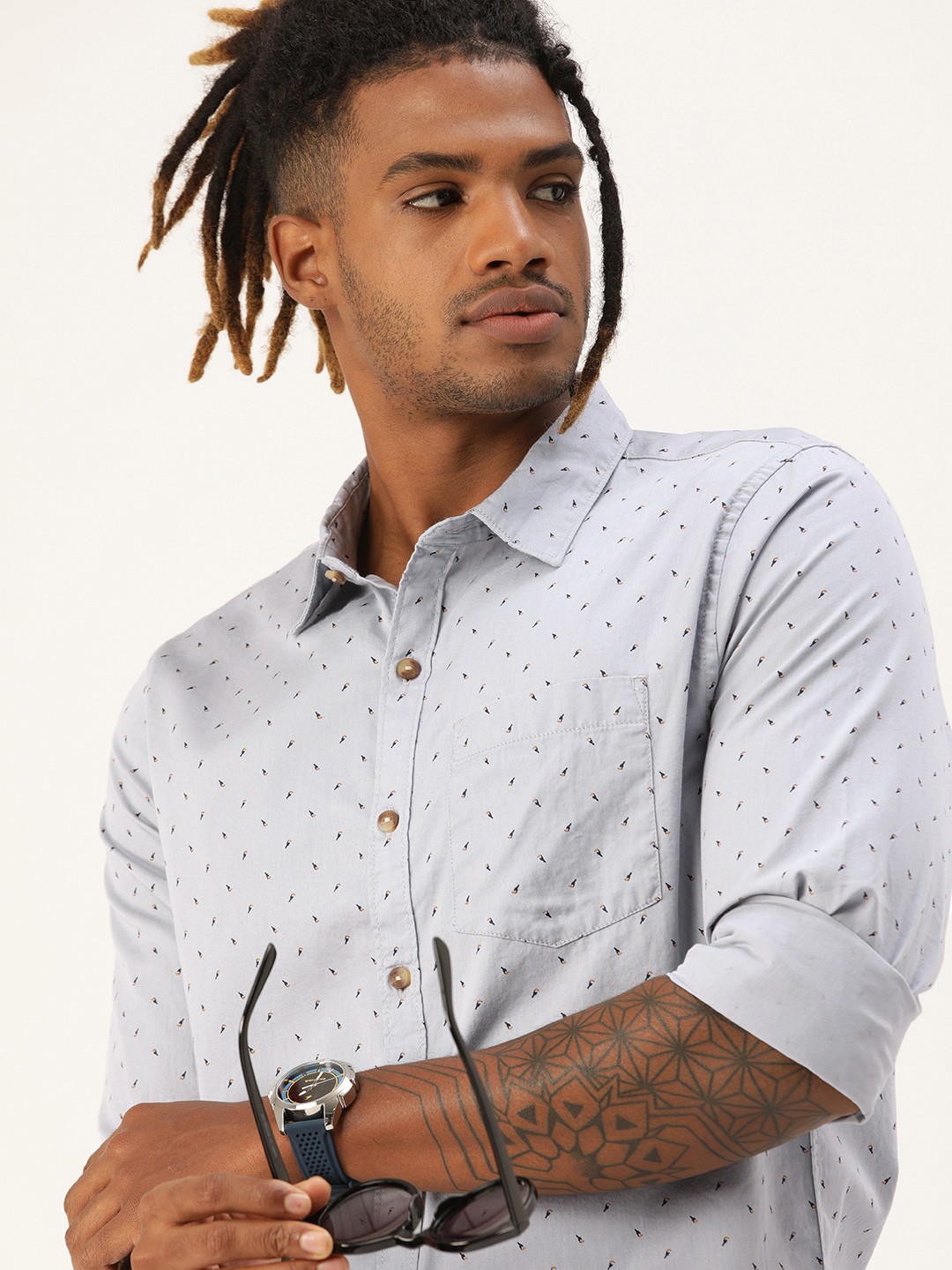 

SINGLE Men Grey & Navy Blue Cotton Micro Floral Print Regular Fit Casual Shirt
