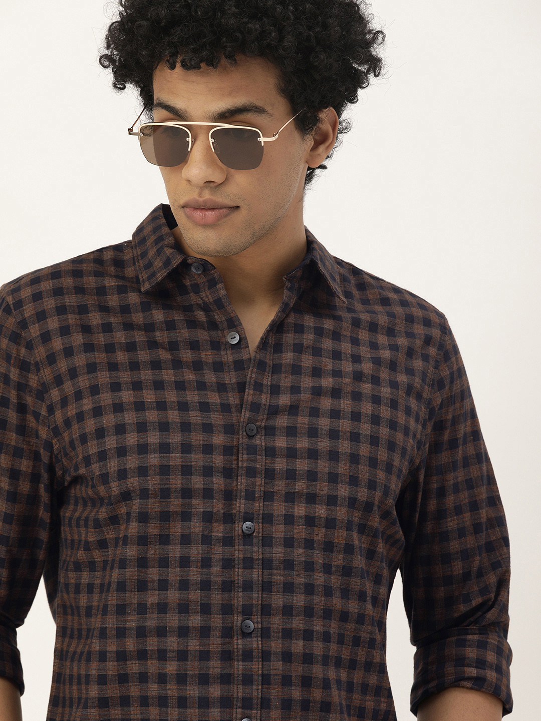 

SINGLE Men Brown & Navy Blue Slim Fit Checked Casual Shirt