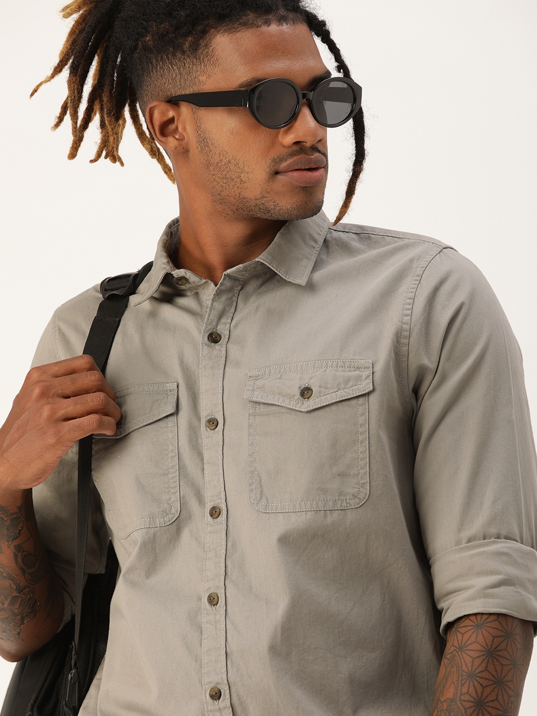 

SINGLE Men Grey Slim Fit Solid Casual Shirt