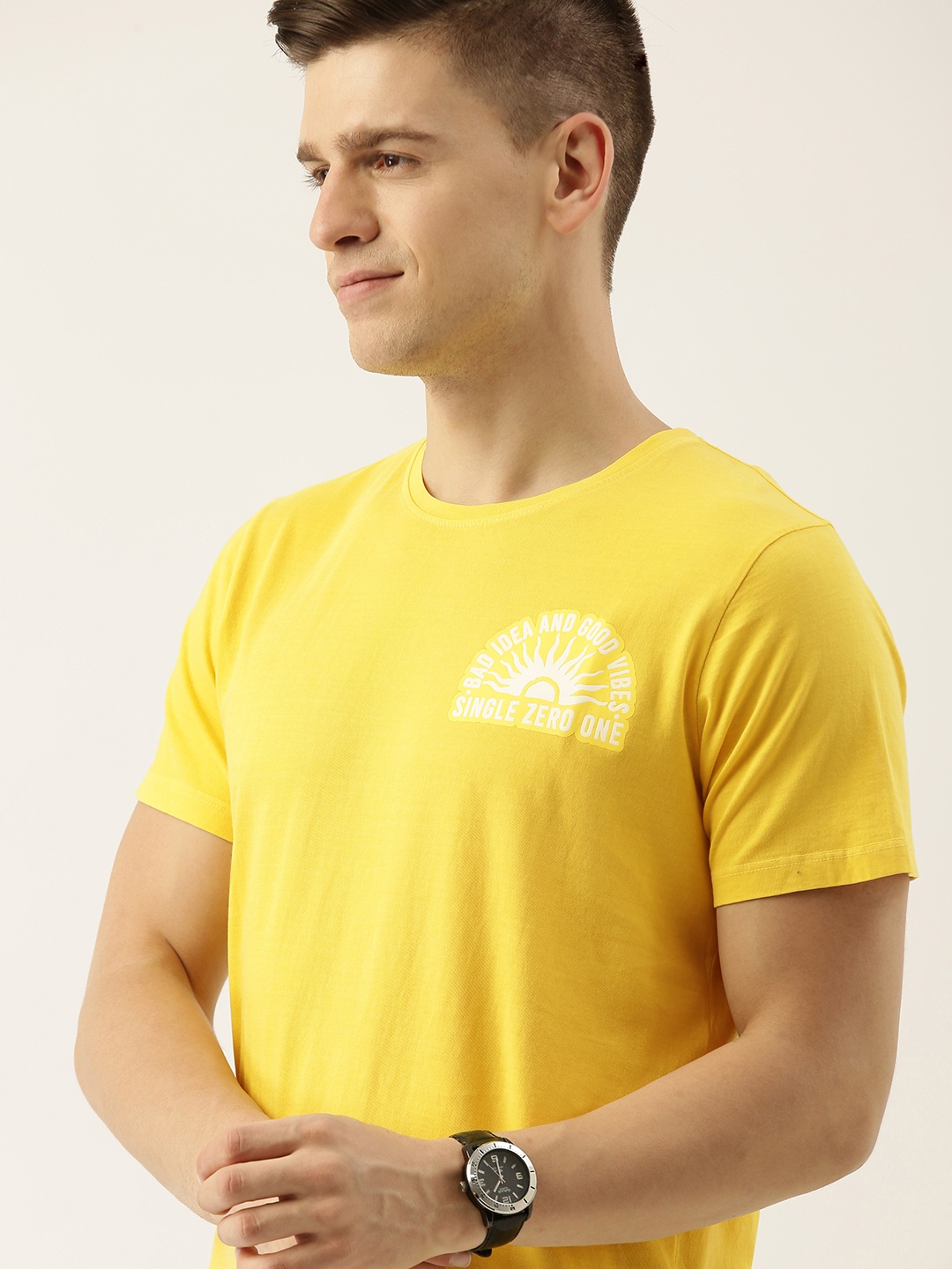 

SINGLE Men Yellow Pure Cotton T-shirt