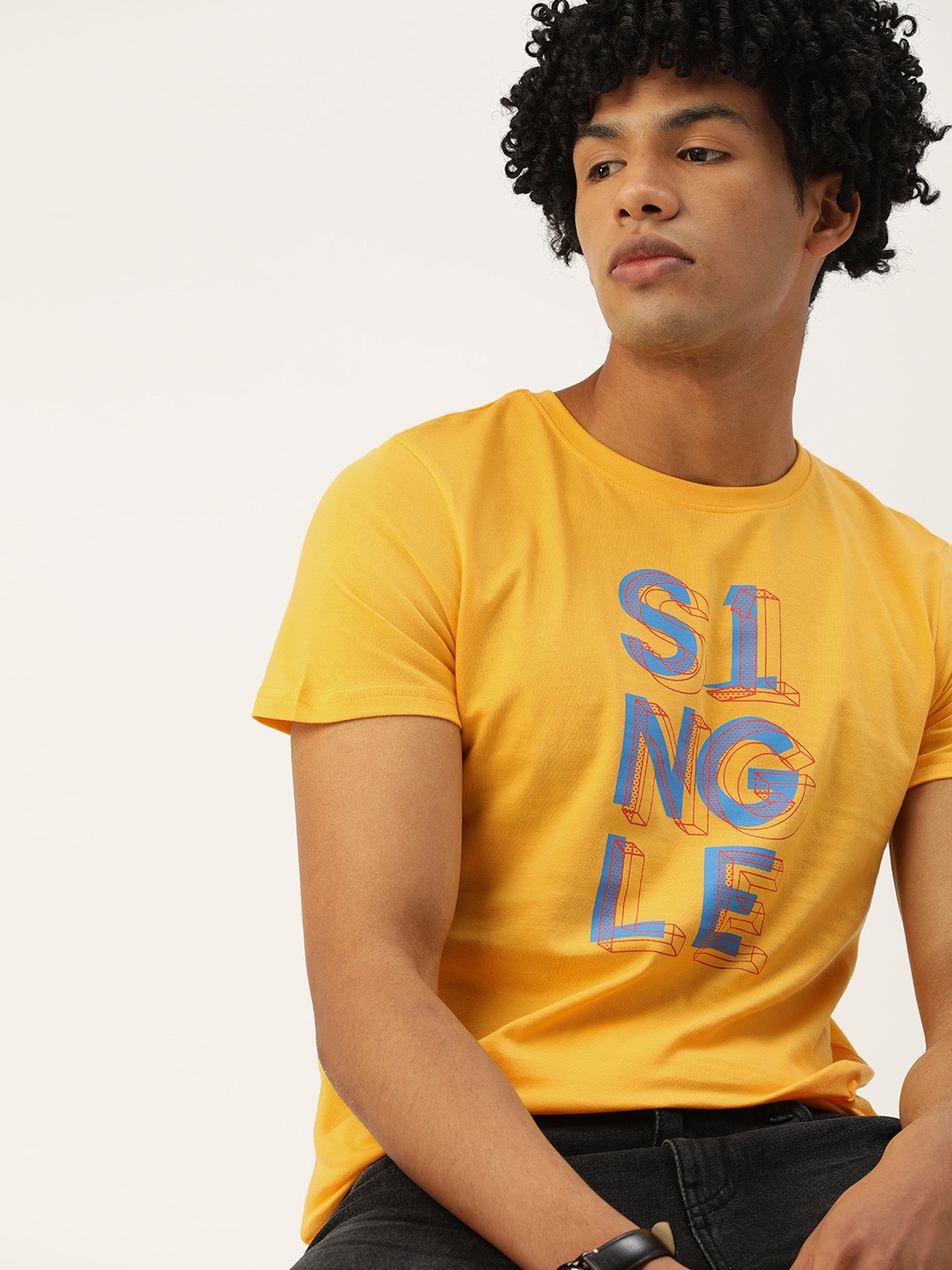 

SINGLE Men Mustard Yellow Printed Pure Cotton Slim Fit Round Neck Pure Cotton T-shirt