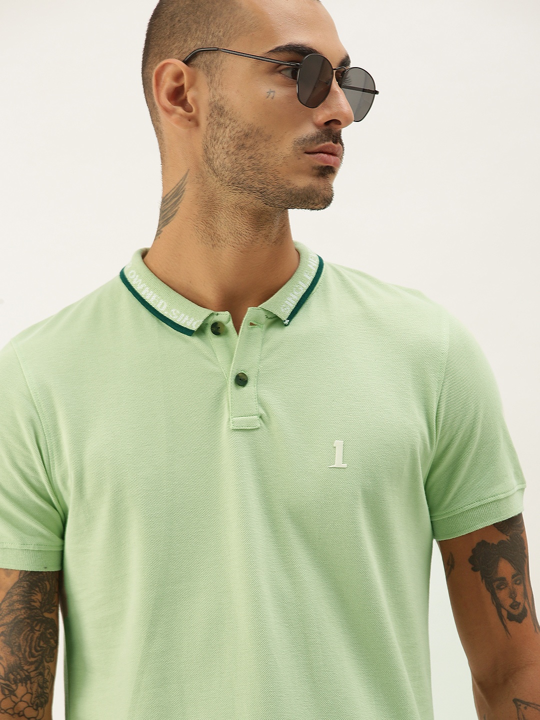 

SINGLE Men Green Polo Collar Slim Fit Pure Cotton T-shirt