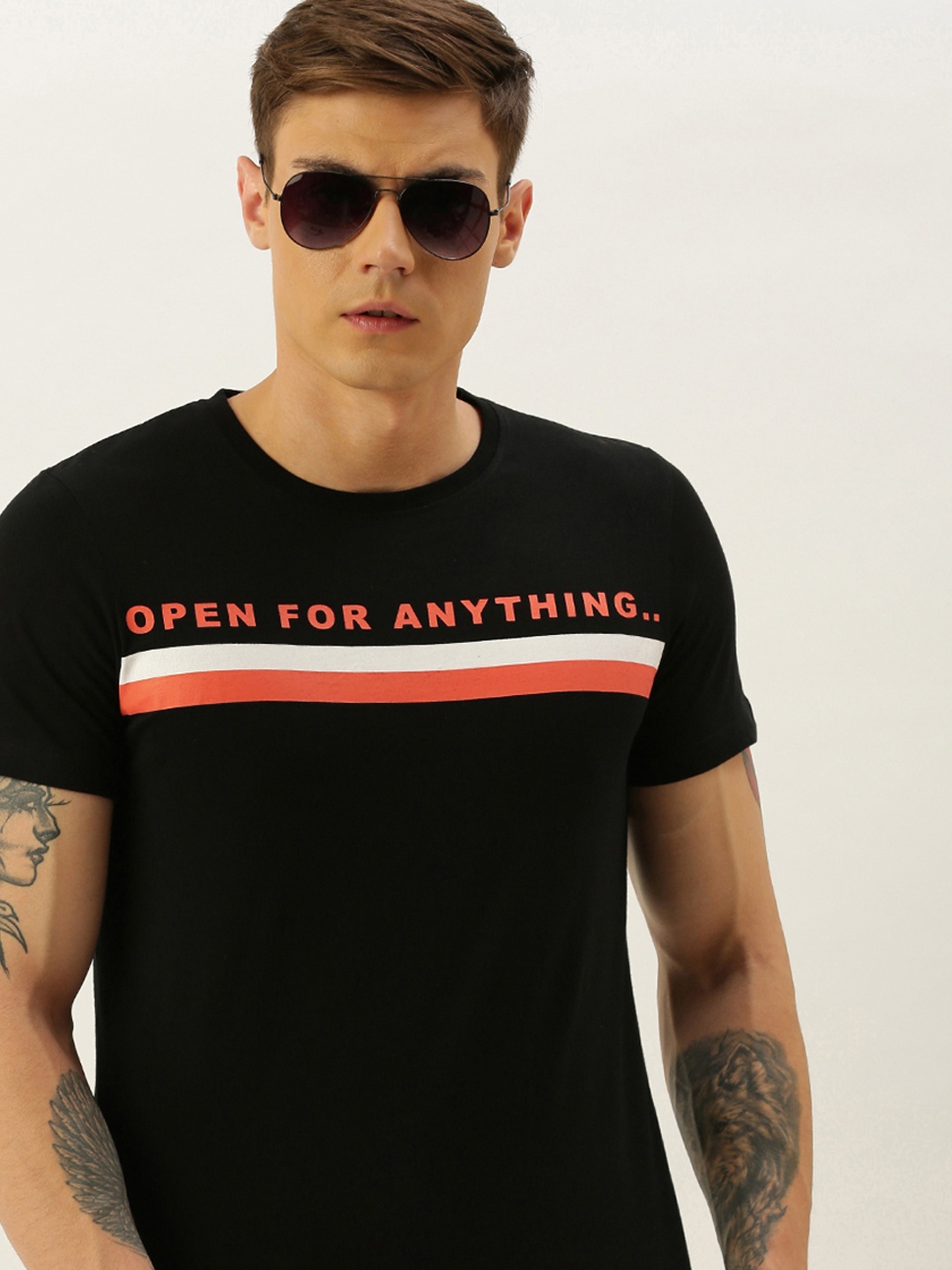 

SINGLE Men Black Red Printed Round Neck Pure Cotton T-shirt