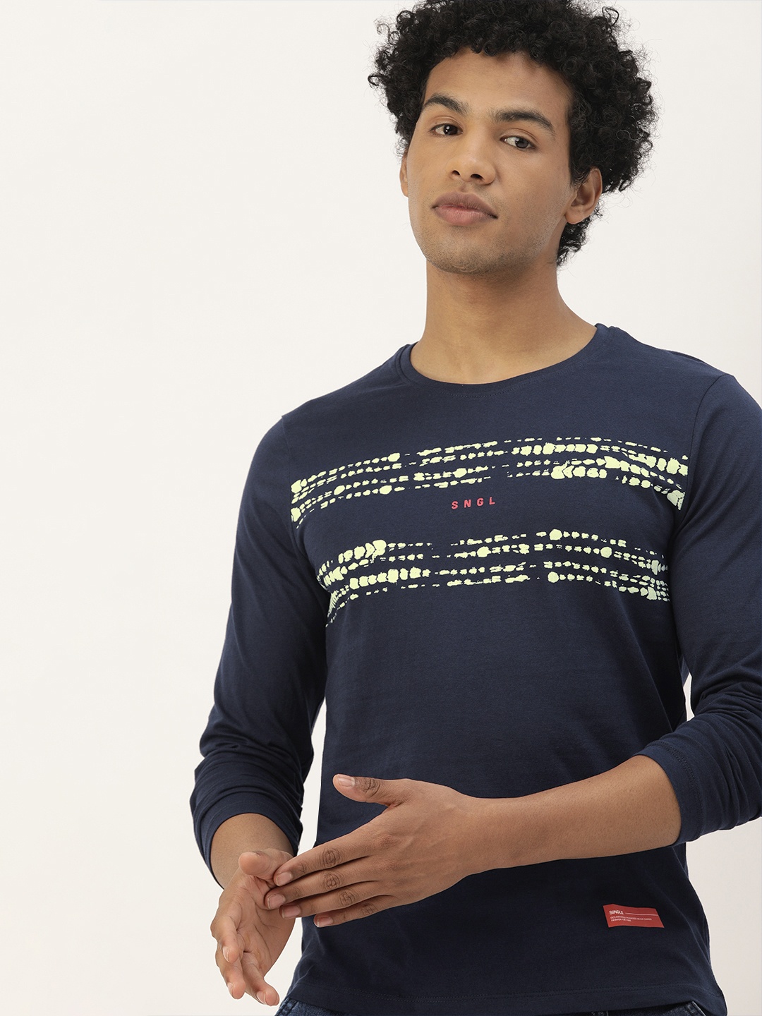 

SINGLE Men Navy Blue Printed Slim Fit T-shirt