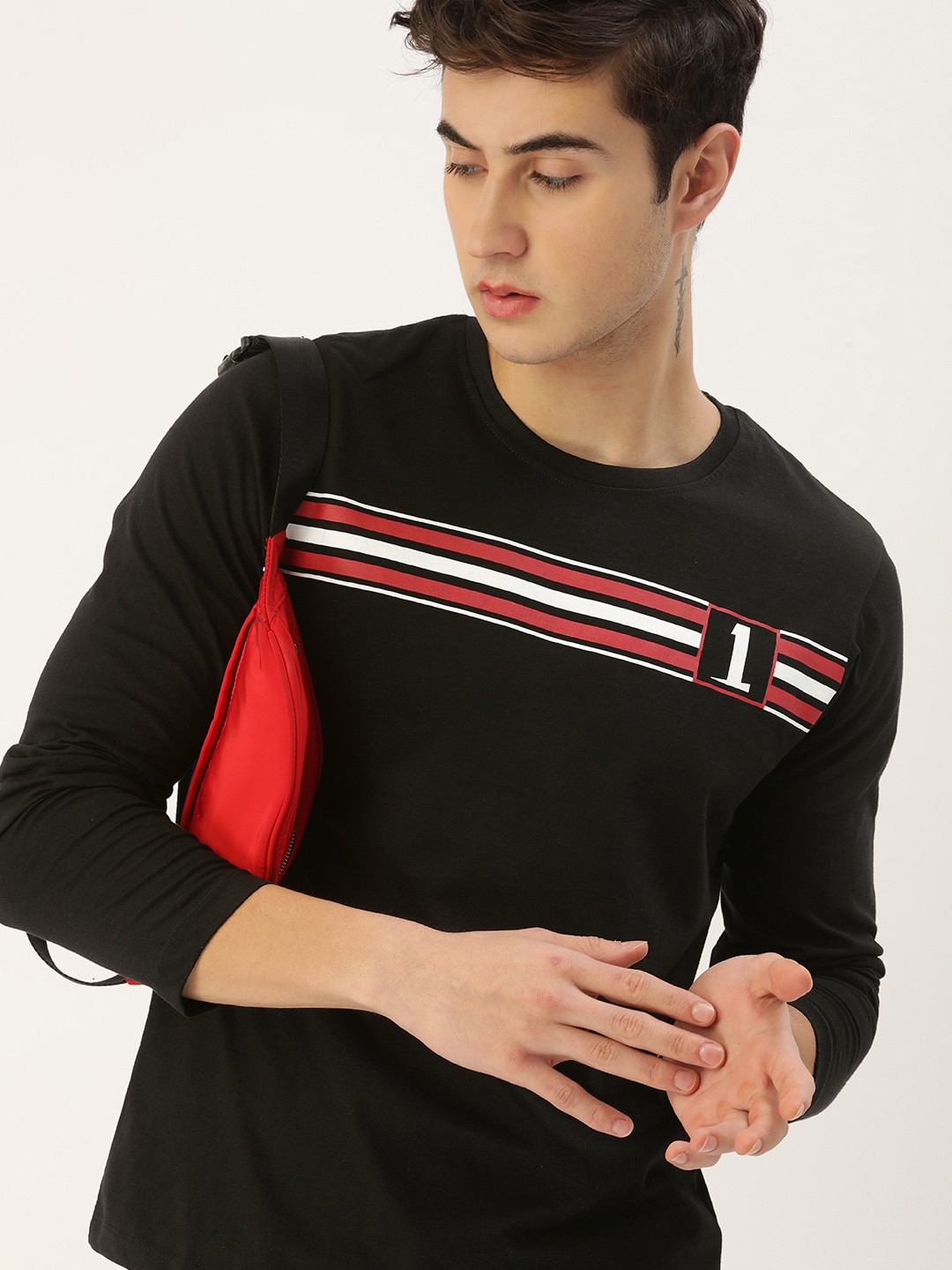 

SINGLE Men Black Striped T-shirt