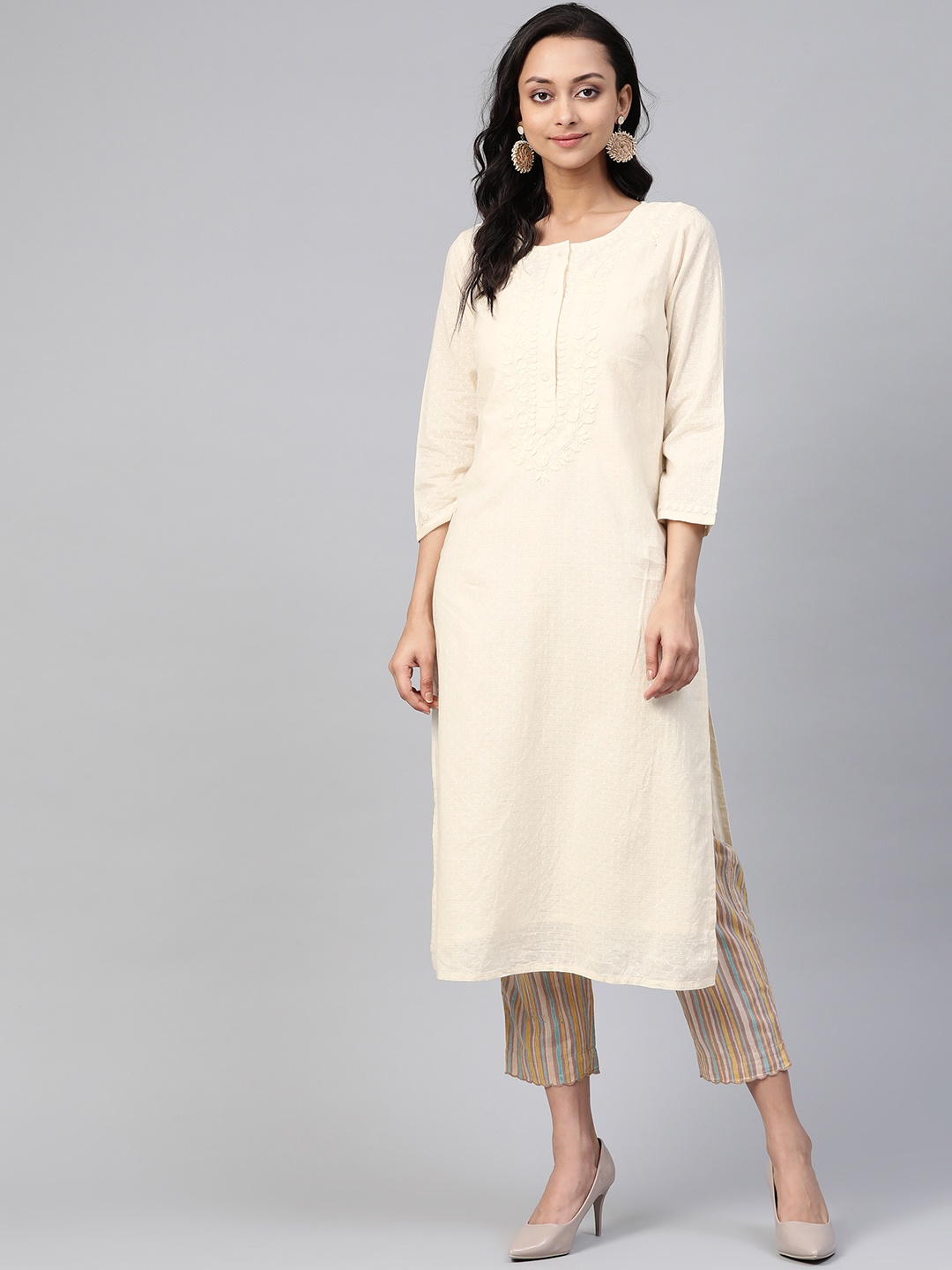 

Fabindia Women Off-White Yoke Design Cotton Kurta with Slip