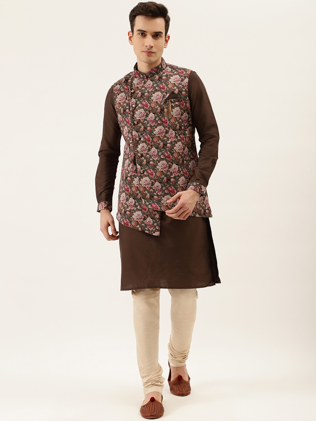 

Manyavar Men Coffee Brown & Beige Solid Kurta with Churidar & Nehru Jacket