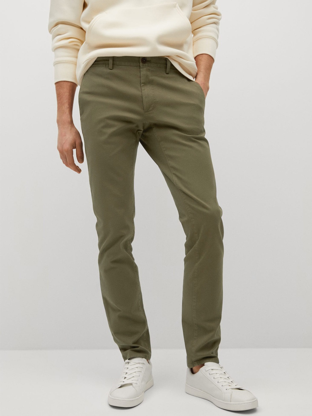 

MANGO MAN Olive Green Barna Slim Fit Solid Sustainable Chinos