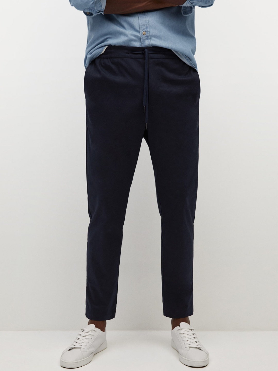 

MANGO MAN Navy Blue Regular Fit Solid Sustainable Trousers