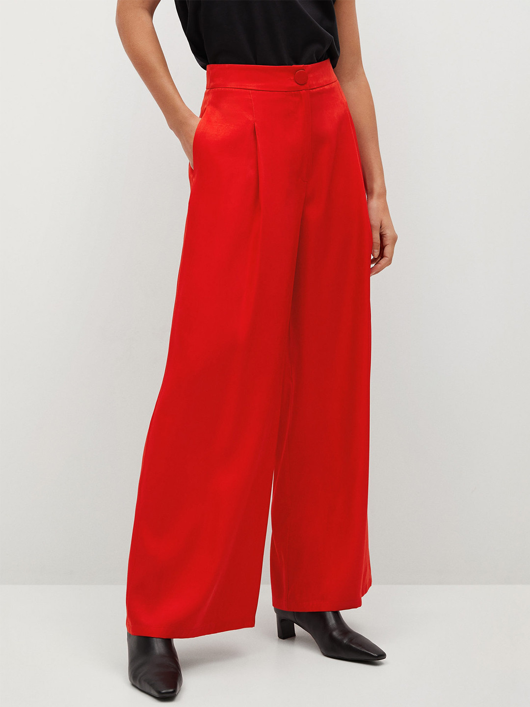 

MANGO Women Red Regular Fit Satin Finish Solid Parallel Trousers