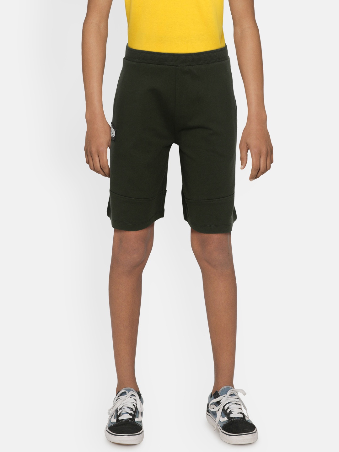 

HRX By Hrithik Roshan U-17 Boys Kombu Green Solid Oversized Bio-Wash Lifestyle Shorts