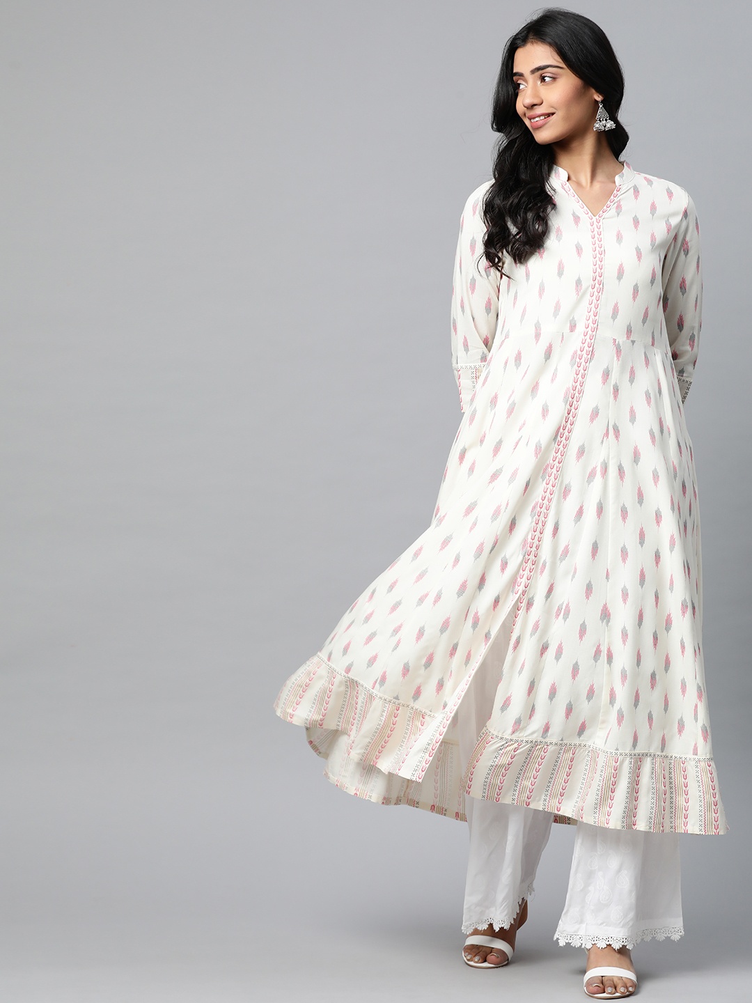 

Yash Gallery Women Off White & Pink Geometric Printed Anarkali Kurta