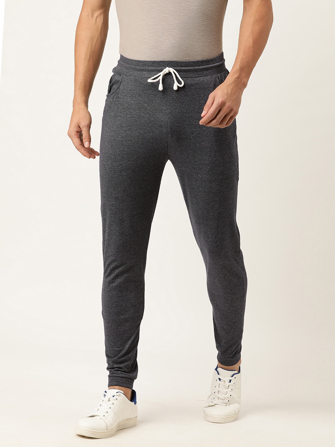 

Urban Dog Men Charcoal Grey Slim Fit Solid Joggers