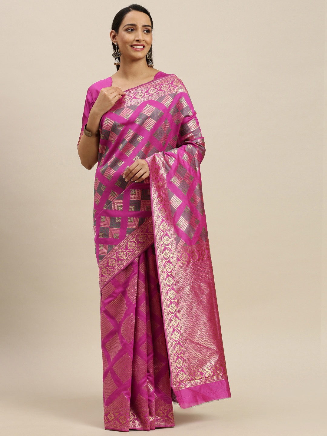 

Mitera Pink & Gold-Coloured Woven Design Kanjeevaram Celebrity Saree