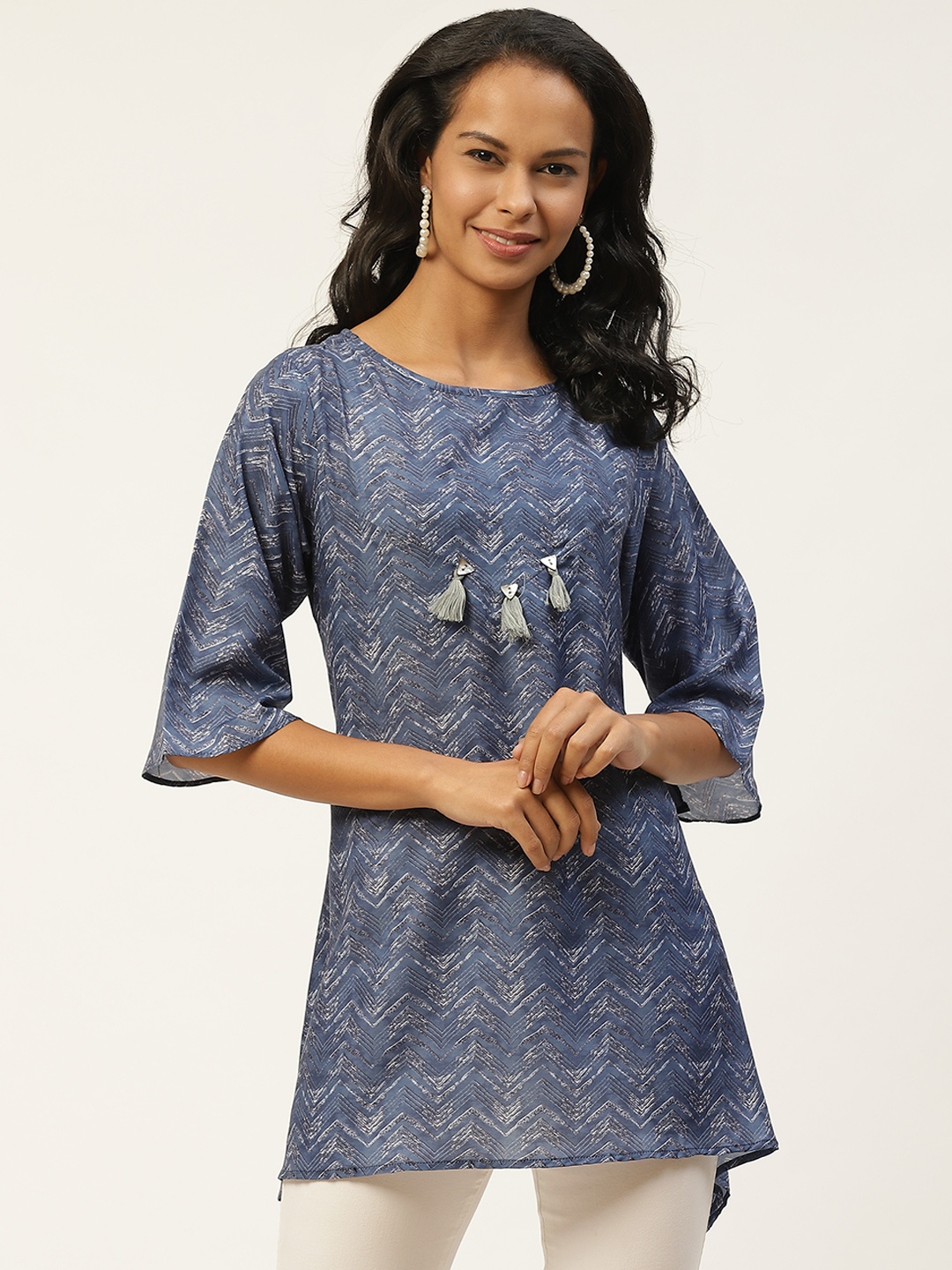 

shiloh Blue & Off-White Printed Asymmetric A-Line Kurti