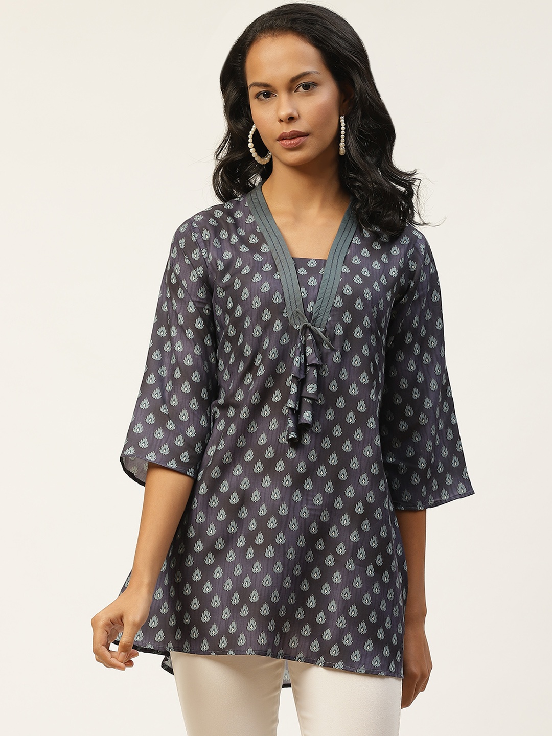 

shiloh Navy & Green Printed A-Line Kurti, Navy blue
