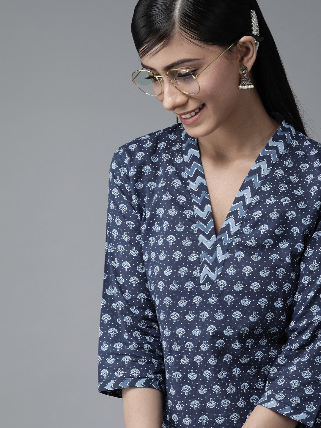 

Libas Women Blue Ethnic Motifs Printed Straight Kurta