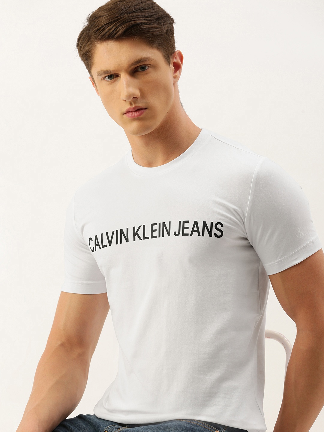 

Calvin Klein Jeans Men White & Black Brand Logo Print Round Neck T-shirt