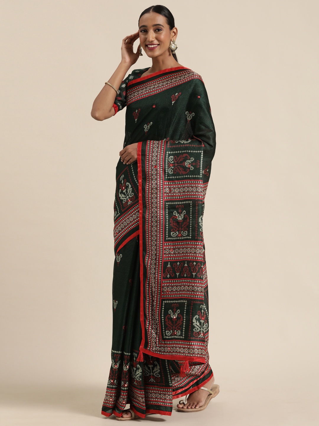 

Saree mall Green & Red Printed Block Print Saree