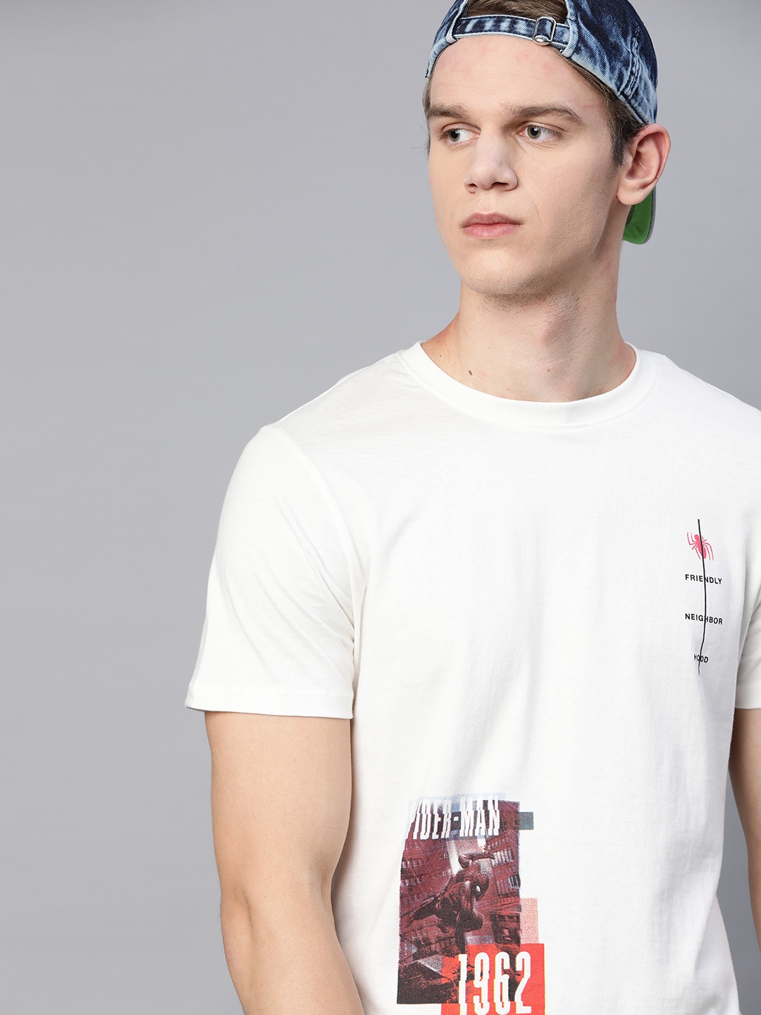 

Kook N Keech Marvel Men White & Red Pure Cotton Printed T-shirt