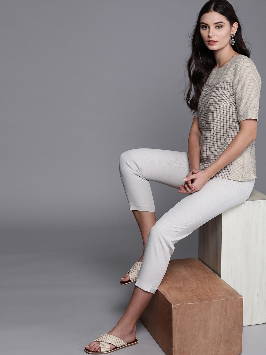 

Fabindia Beige & Brown Checked Linen Regular Top