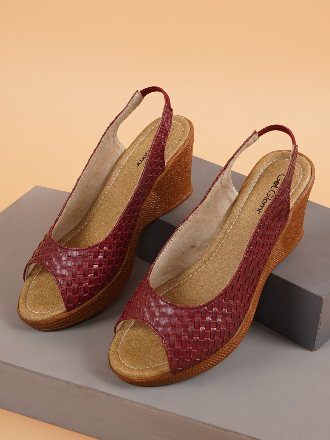 

Get Glamr Women Maroon Woven Design Peep Toes