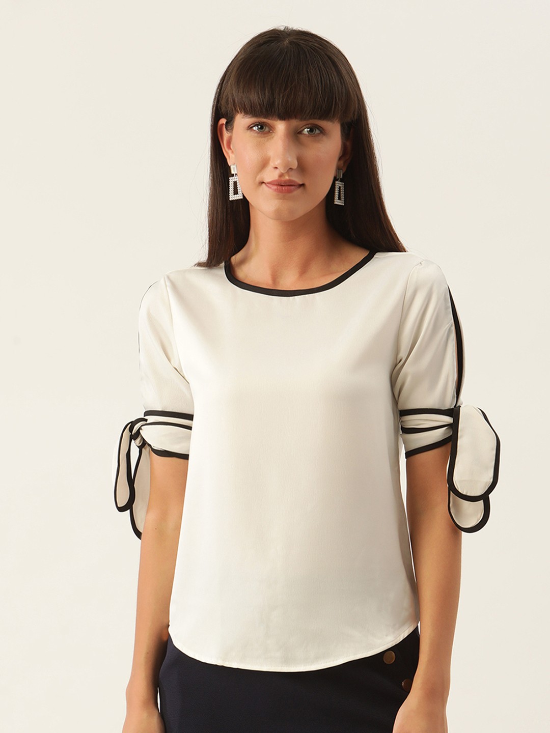 

ZOELLA White Slit Sleeves Top