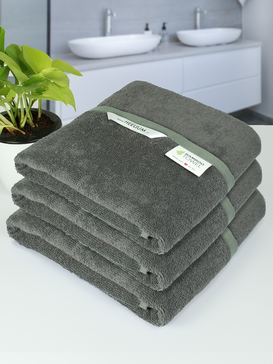 

Heelium Grey Unisex Pack of 3 Bamboo Super Soft & Quick Drying 400 GSM Bath Towel, Blue