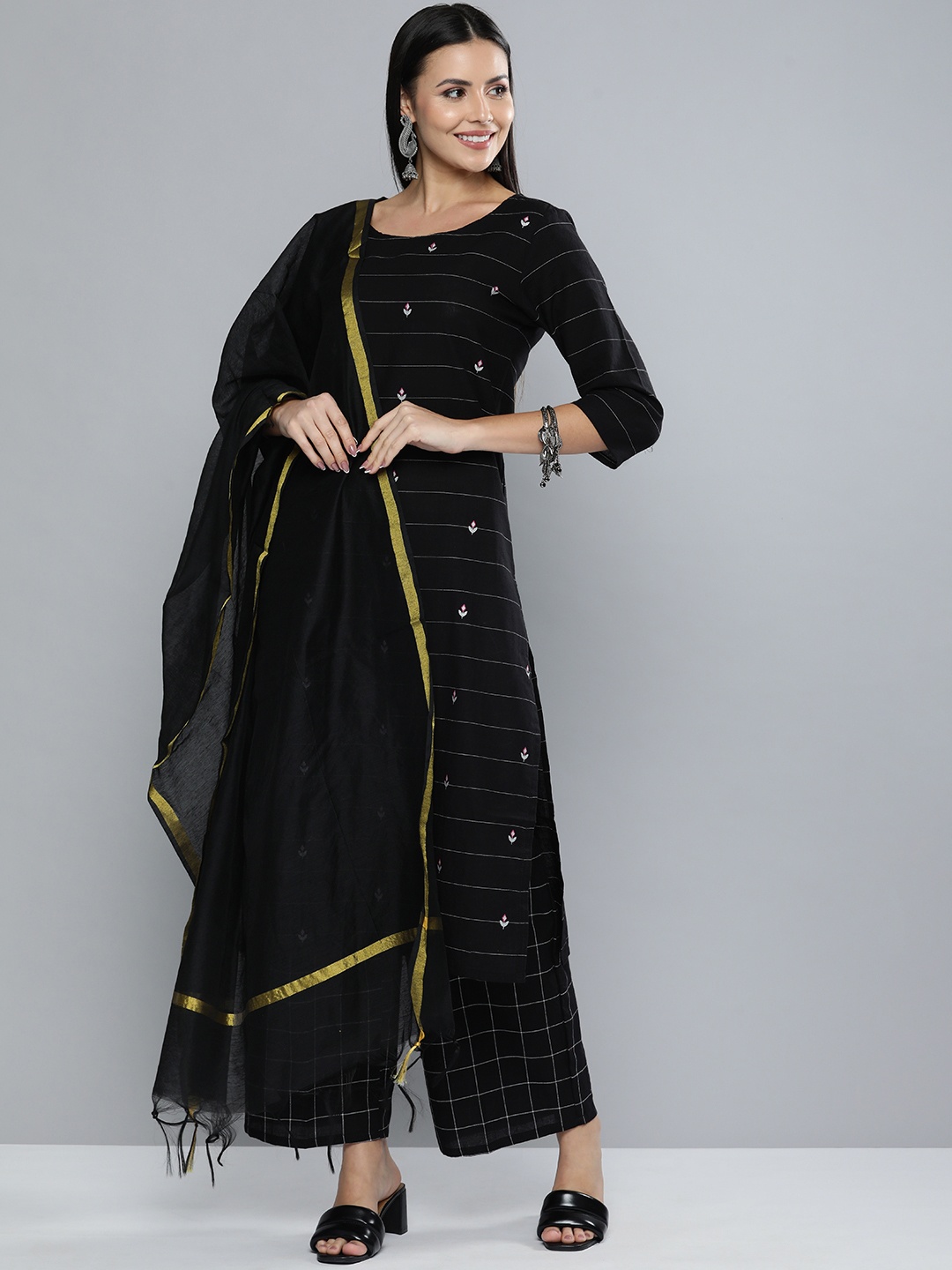 

Vishudh Women Black & Golden Striped Kurta with Palazzos & Dupatta