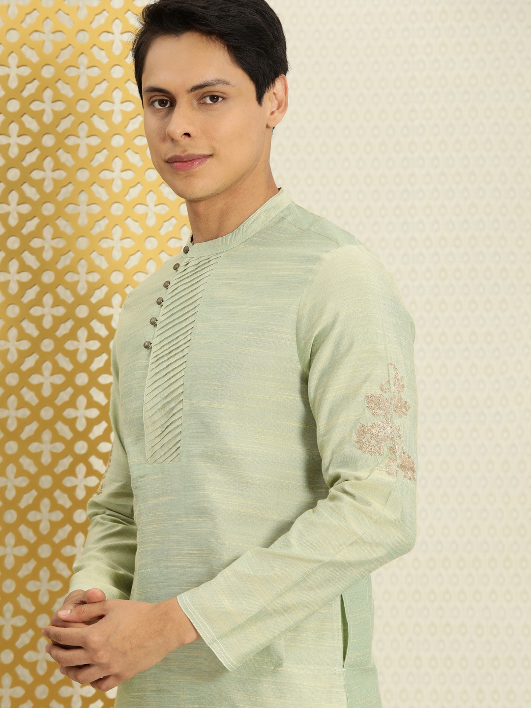 

House of Pataudi Men Sea Green Embroidered Thread Work Kurta