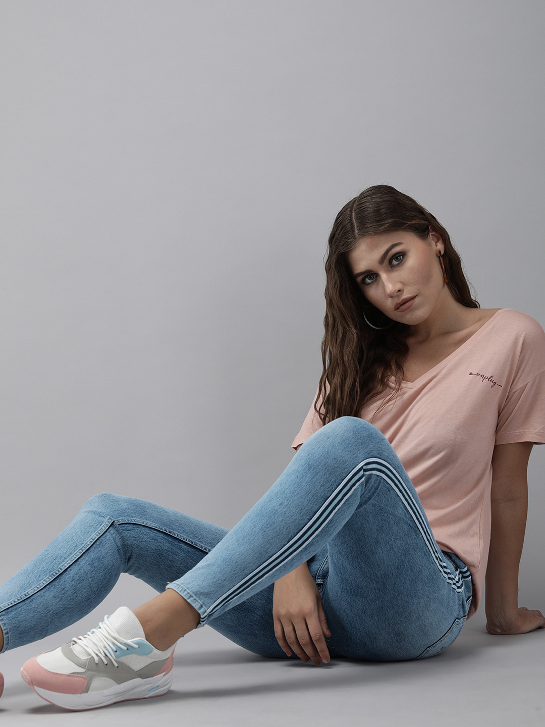 

Roadster Women Blue Super Skinny Fit High-Rise Clean Look Stretchable Cropped Jeans