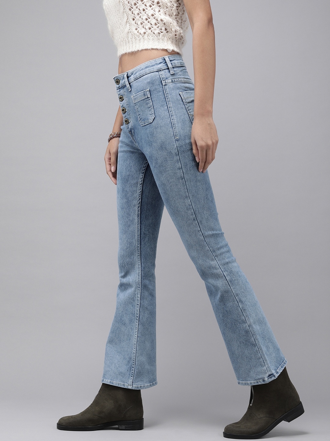 

Roadster Women Blue High-Rise Bootcut Stretchable Jeans