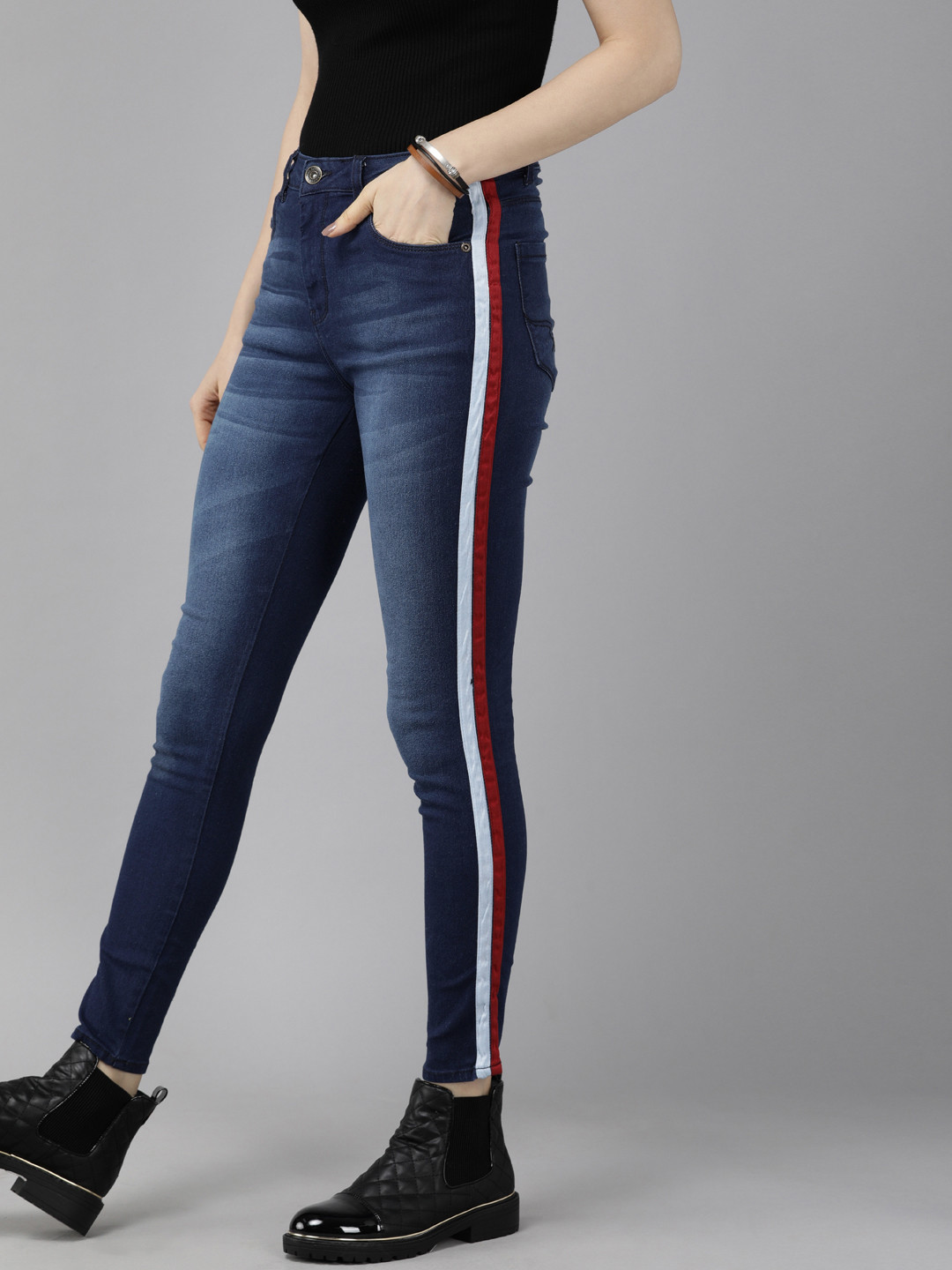 

Roadster Women Blue Skinny Fit Heavy Fade Stretchable Jeans