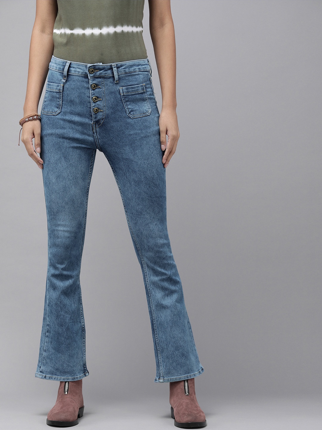

Roadster Women Blue High-Rise Bootcut Stretchable Jeans