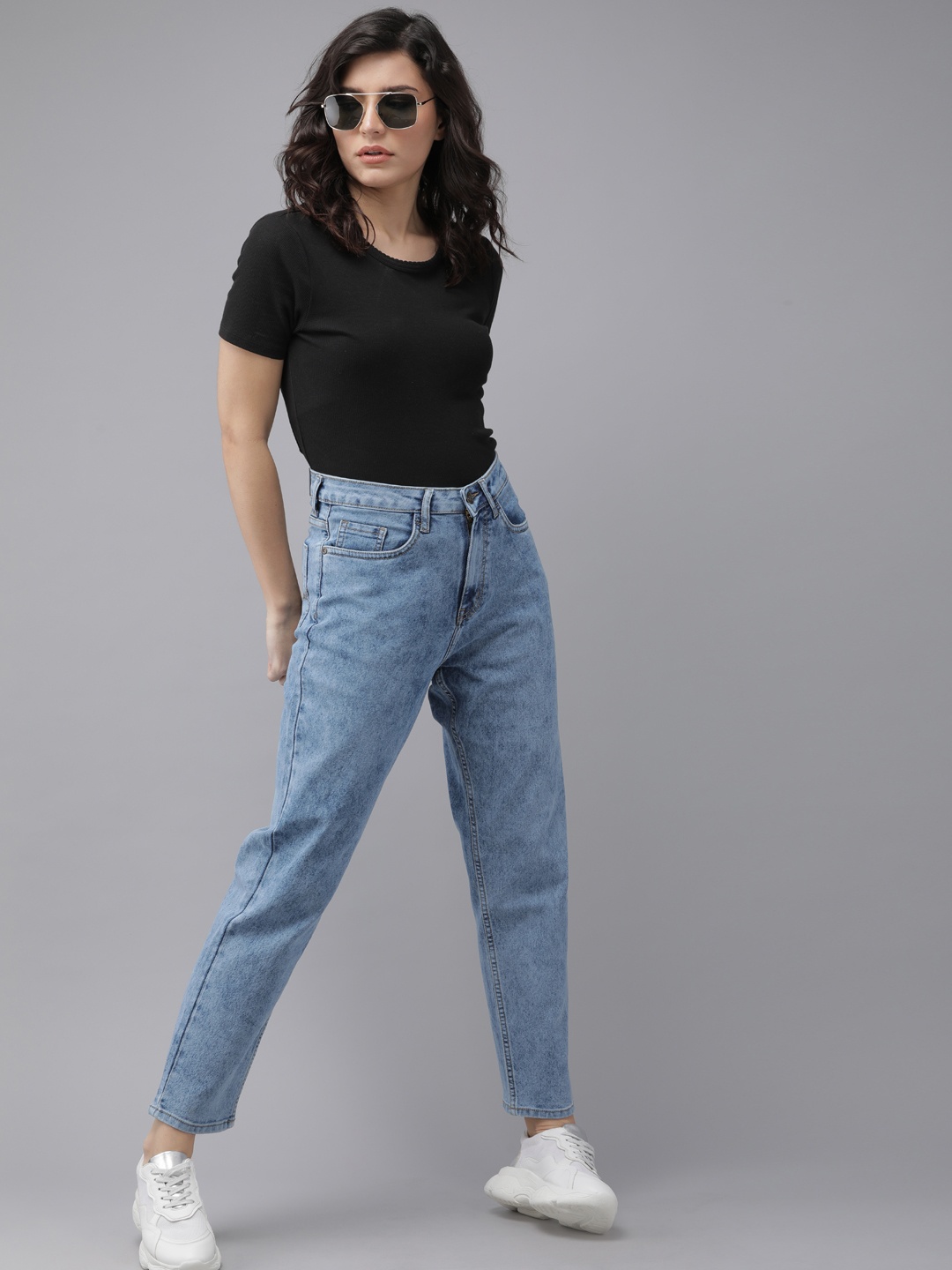 

Roadster Women Blue Boyfriend Fit High-Rise Acid Wash Stretchable Jeans
