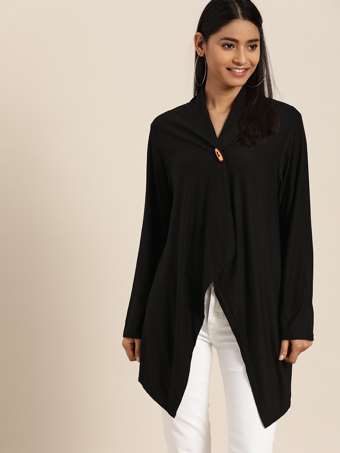 

Qurvii Women Black Solid Longline Button Shrug