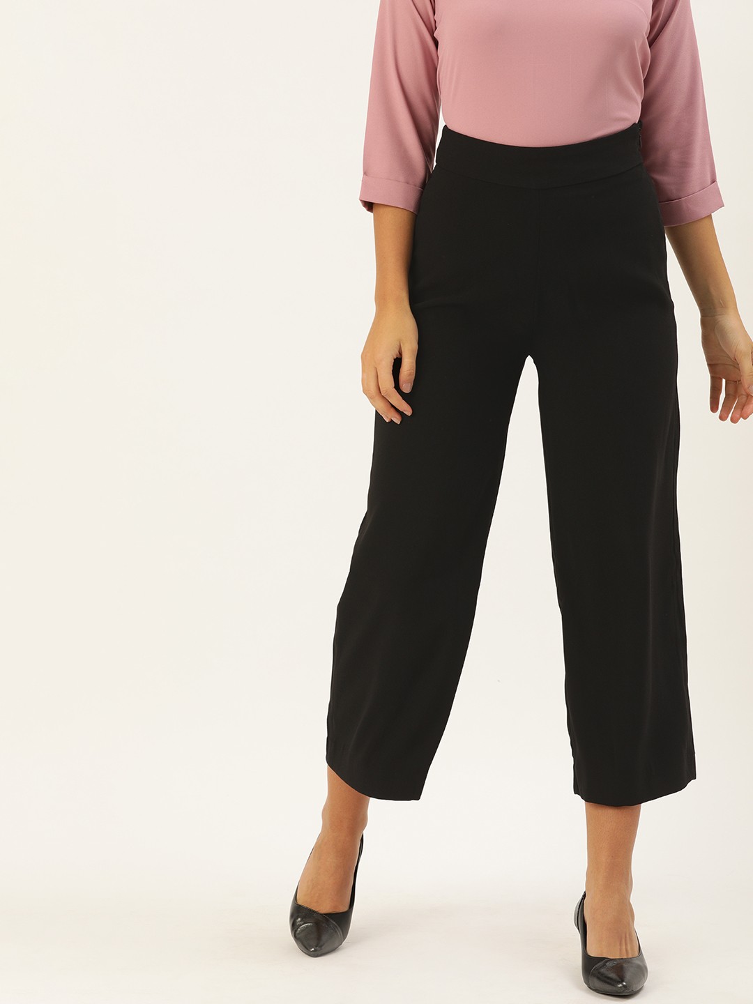 

AND Women Black Loose Fit Solid Cropped Formal Trousers