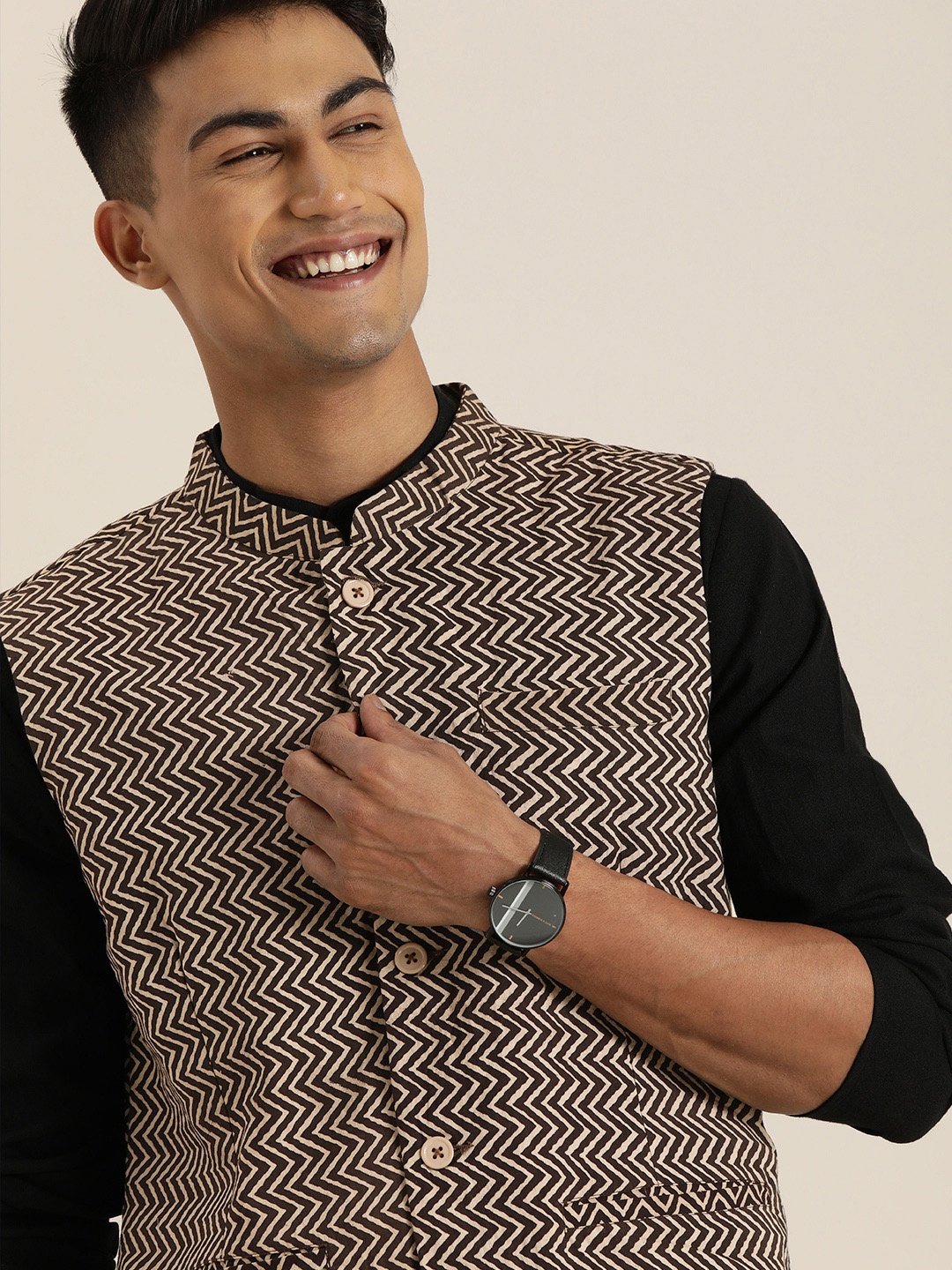 

Taavi Men Black & Off-White Kalamkari Block Printed Nehru Jacket With Mandarin Collar
